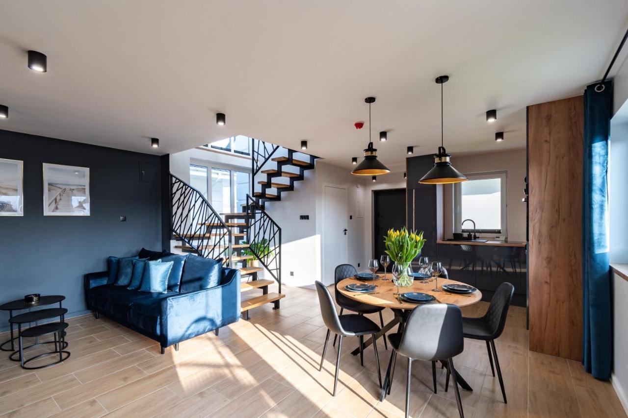 Family Resort Ustka - Domki Dwupoziomowe Z Basenem Екстериор снимка
